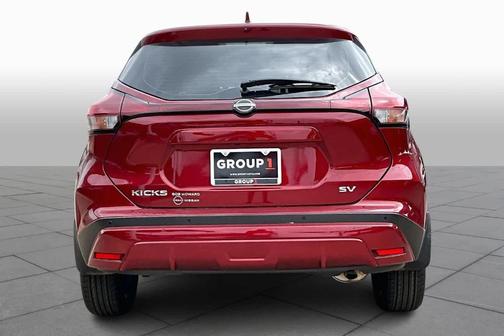 2023 Nissan Kicks SV