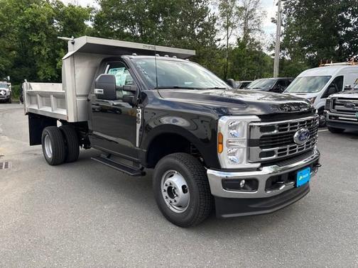 Agate Black Metallic 2026 Ford F-350 XL