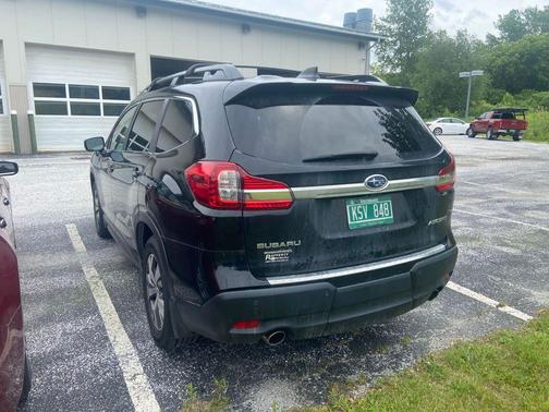 Crystal Black Silica 2021 Subaru Ascent Premium 7-Passenger