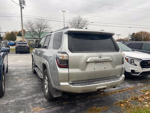 Classic Silver Metallic 2022 Toyota 4Runner SR5 Premium