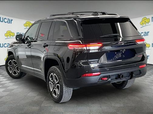 Diamond Black 2022 Jeep Grand Cherokee Trailhawk