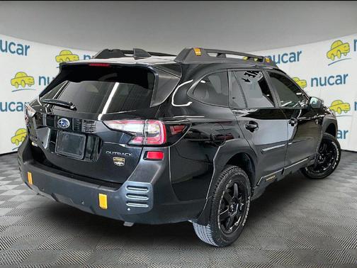 Crystal Black Silica 2024 Subaru Outback Wilderness
