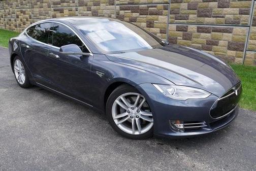 2016 Tesla Model S 75D