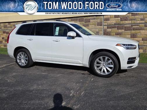 2018 Volvo XC90 T6 Momentum