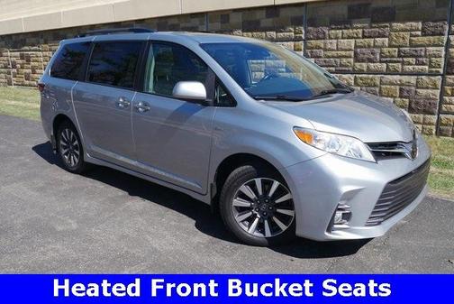 2020 Toyota Sienna XLE