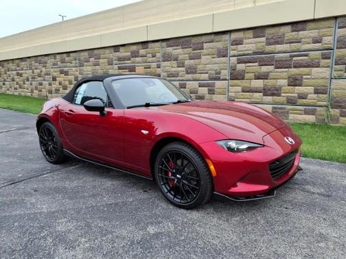 SOUL RED CRYSTAL METALLIC 2025 Mazda MX-5 Miata CLUB