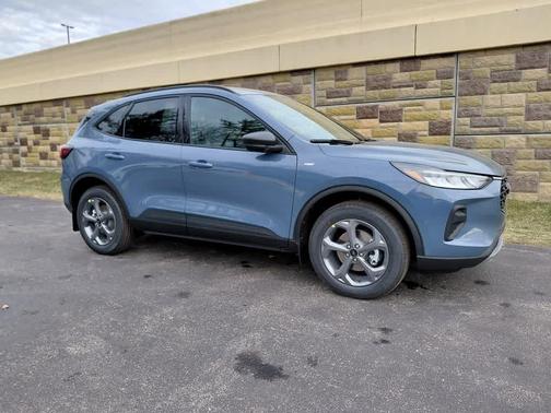 2026 Ford Escape ST-Line Select