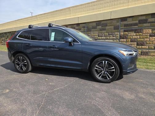 2019 Volvo XC60 T6 Momentum