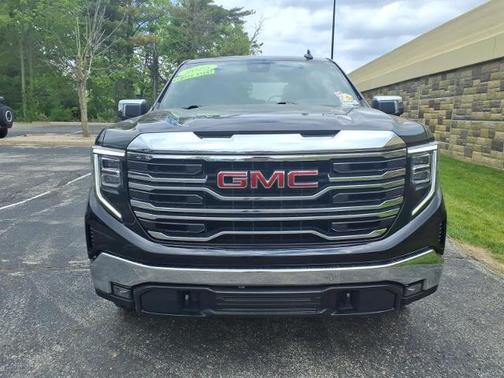 Onyx Black 2025 GMC Sierra 1500 SLT