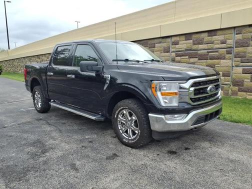 AGATE BLACK METALLIC 2023 Ford F-150 XLT