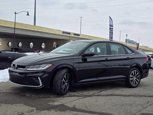 2025 Volkswagen Jetta 1.5T SE