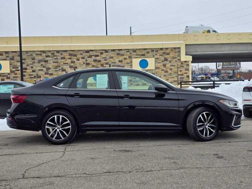 2025 Volkswagen Jetta 1.5T SE