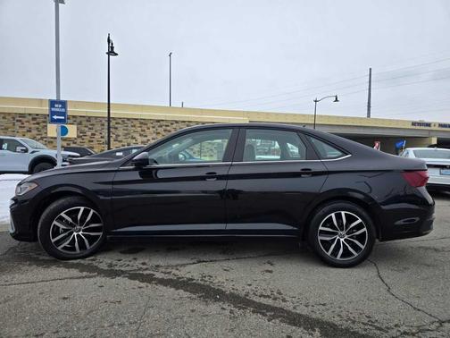 2025 Volkswagen Jetta 1.5T SE