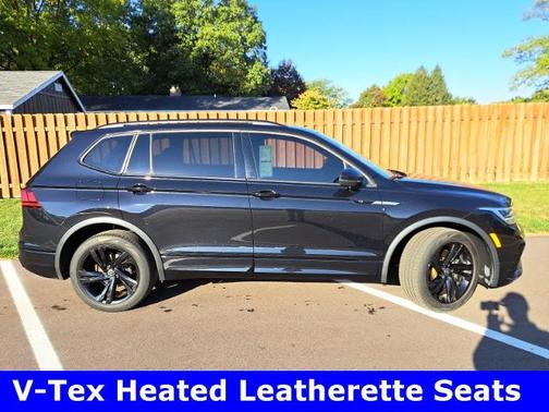 2023 Volkswagen Tiguan 2.0T SE R-LINE BLACK