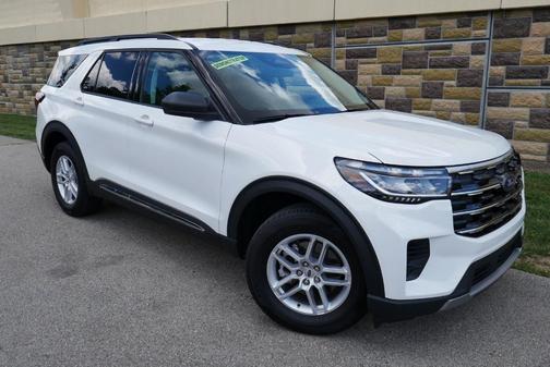 2025 Ford Explorer Active