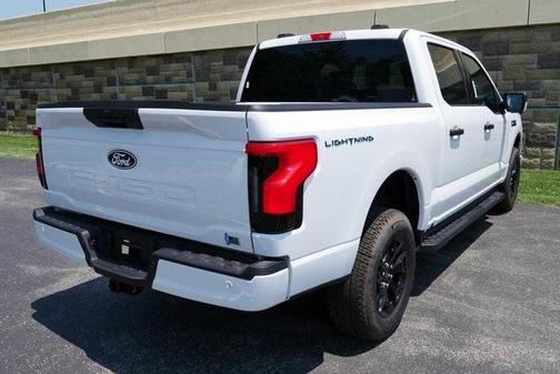 2025 Ford F-150 Lightning XLT