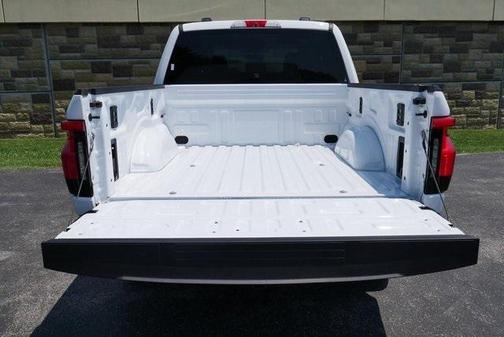 2025 Ford F-150 Lightning XLT