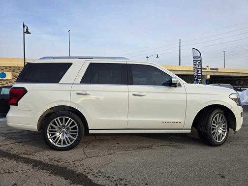 2022 Ford Expedition Platinum