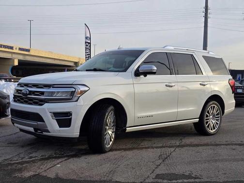 2022 Ford Expedition Platinum