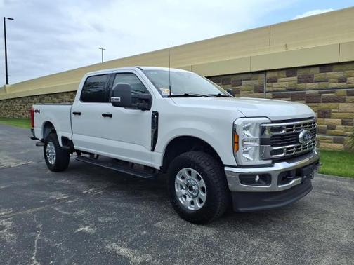 OXFORD WHITE 2024 Ford F-250 XLT