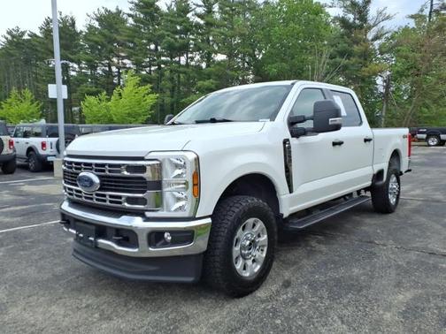 OXFORD WHITE 2024 Ford F-250 XLT