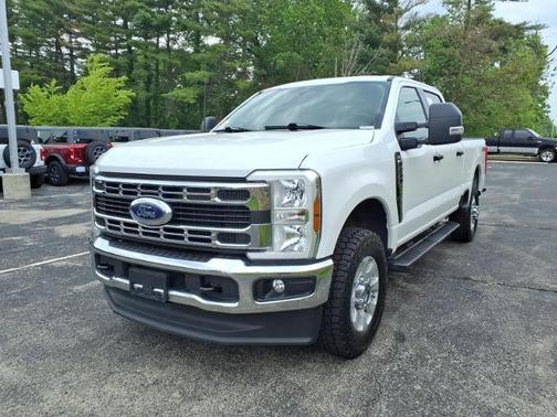 OXFORD WHITE 2024 Ford F-250 XLT