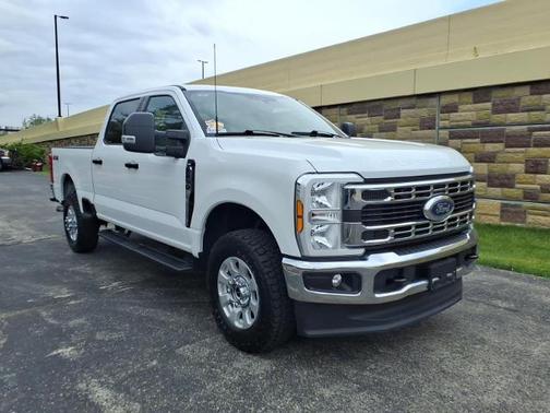 OXFORD WHITE 2024 Ford F-250 XLT