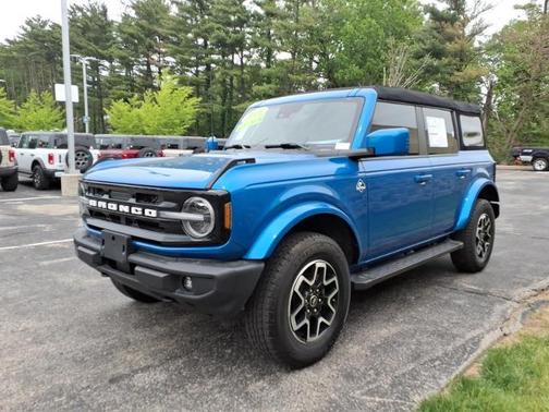 VELOCITY BLUE METALLIC 2024 Ford Bronco OUTER BANKS