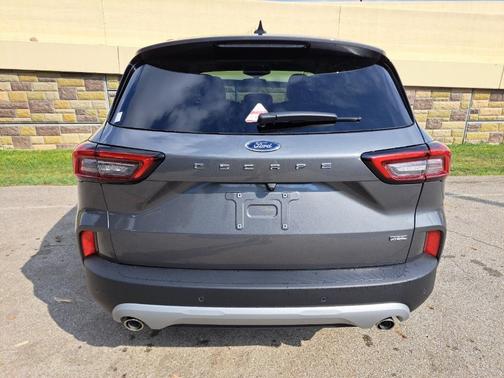 2026 Ford Escape Base