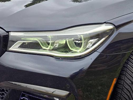 2017 BMW 750 i xDrive