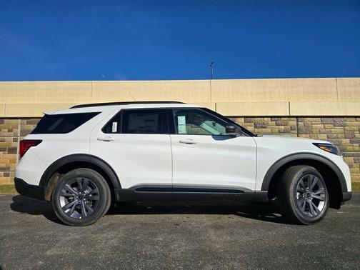 2026 Ford Explorer ACTIVE W/200A