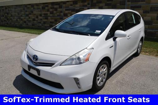 2013 Toyota Prius v Five