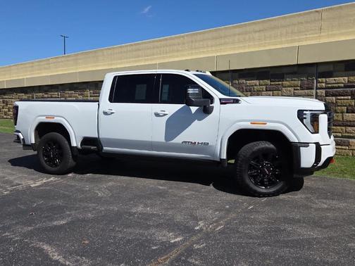 2025 GMC Sierra 3500 AT4