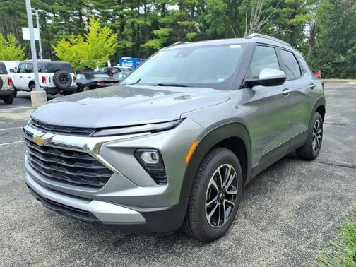 Sterling Gray Metallic 2024 Chevrolet Trailblazer LT