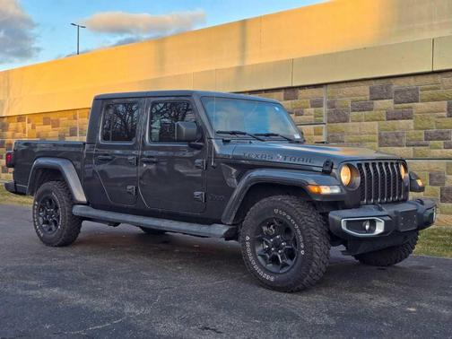 2023 Jeep Gladiator Sport