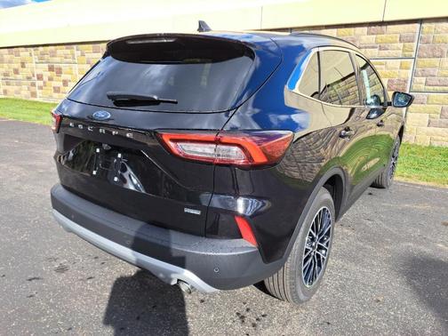2026 Ford Escape Base