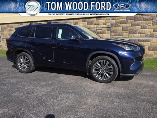 2022 Toyota Highlander Platinum