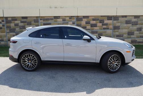 2021 Porsche Cayenne AWD