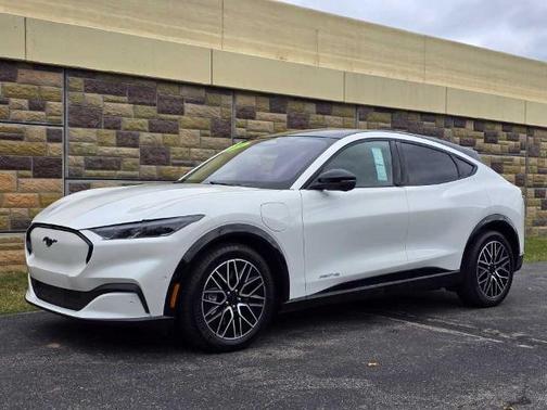 2024 Ford Mustang Mach-E PREMIUM