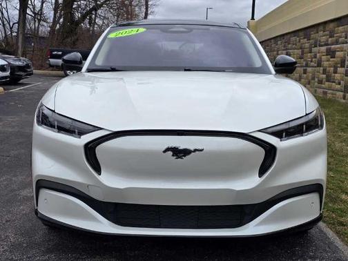 2024 Ford Mustang Mach-E PREMIUM
