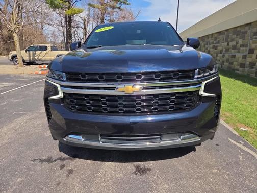2023 Chevrolet Suburban LS