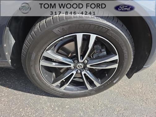 2019 Volvo XC60 T6 MOMENTUM