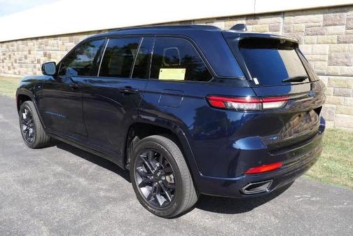 2024 Jeep Grand Cherokee BASE