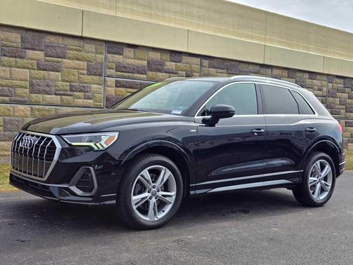 2020 Audi Q3 45 S line Prestige