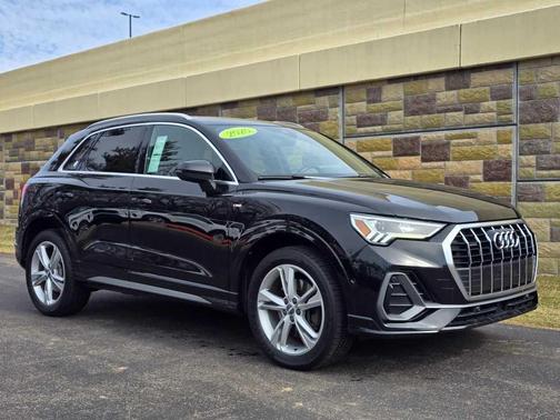 2020 Audi Q3 45 S line Prestige