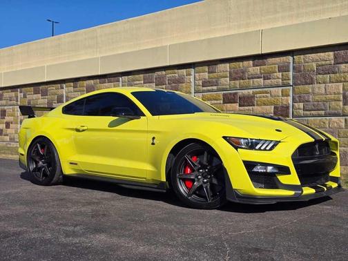 2021 Ford Shelby GT500 Base
