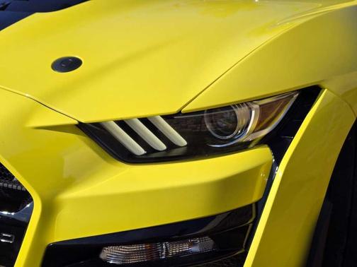 2021 Ford Shelby GT500 Base