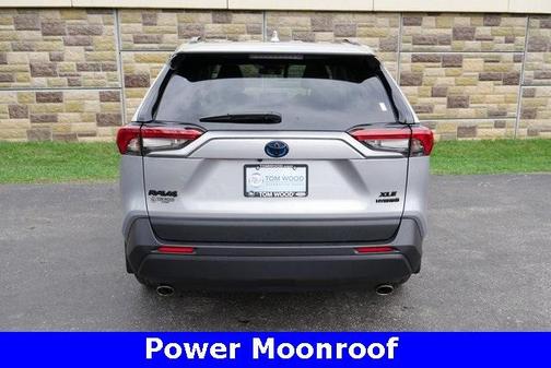 2022 Toyota RAV4 Hybrid XLE