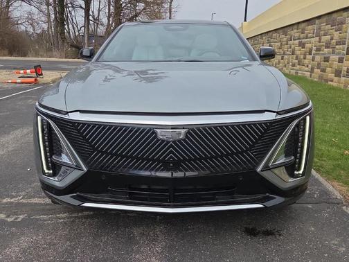 2024 Cadillac LYRIQ Luxury