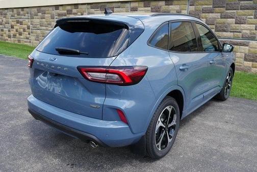 2025 Ford Escape ST-Line Elite